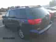 2009 Toyota Sienna CE z VIN 5TDZK23C89S255377, wystawiony jako IAAI lot #43024103 z przebiegiem 257 722 mil mil oraz . Historia ofert i sprzedaży dostępna na DreamBid. Obrazek 3.