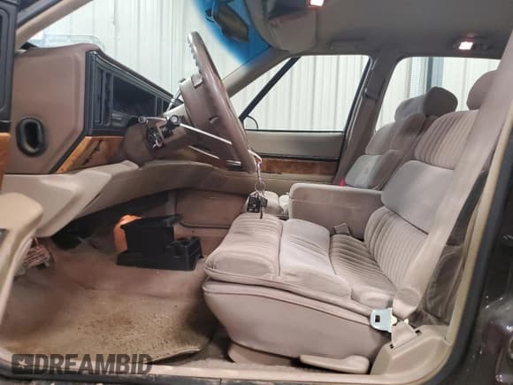 ✅ 1991 Buick Park Avenue • VIN: 1G4CW53L1M1679691 • Lot: 45983945. Listed on Copart with 73,977 mi. Free auction sales archive from the USA and detailed vehicle history report at DreamBid. Image 7.