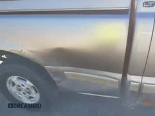 ✅ 2001 Chevrolet Silverado 1500 LS • VIN: 2GCEK19TX11120011 • Lot: 43585666. Wystawiony na IAAI z przebiegiem 249 637 mil. Bezpłatny archiwum sprzedaży aukcyjnych z USA i szczegółowy raport historii pojazdu na DreamBid. Zdjęcie 6.