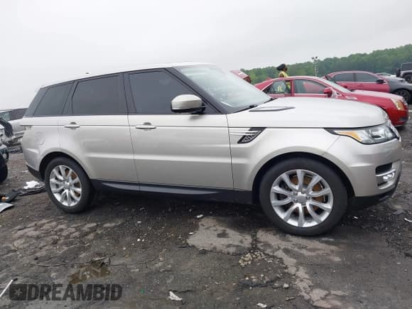 ✅ 2016 Land Rover Range Rover Sport HSE • VIN: SALWR2VF6GA646987 • Lot: 42412454. Wystawiony na IAAI z przebiegiem 92 366 mil. Bezpłatny archiwum sprzedaży aukcyjnych z USA i szczegółowy raport historii pojazdu na DreamBid. Zdjęcie 14.
