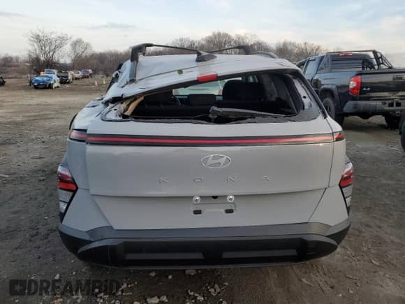 2025 Hyundai Kona SEL with VIN KM8HB3AB7SU216546, listed as a Copart auction lot 86342834 with 485 mi miles and Salvage title. Bid and sale history available at DreamBid. Image 6.