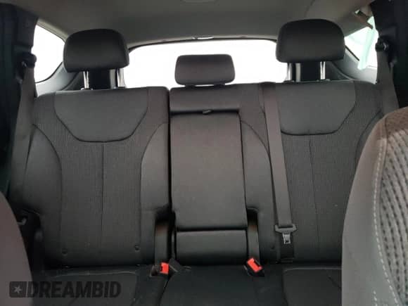 2020 Hyundai Santa Fe SEL z VIN 5NMS33AD4LH186679, wystawiony jako Copart lot #39589543 z przebiegiem 16 092 mil mil oraz . Historia ofert i sprzedaży dostępna na DreamBid. Obrazek 10.