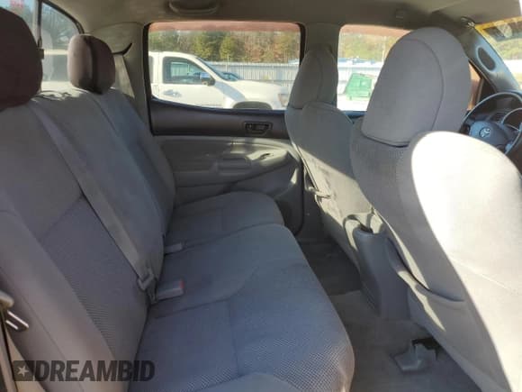 ✅ 2009 Toyota Tacoma • VIN: 3TMLU42N09M025413 • Lot: 92714475. Wystawiony na Copart z przebiegiem 171 465 mil. Bezpłatny archiwum sprzedaży aukcyjnych z USA i szczegółowy raport historii pojazdu na DreamBid. Zdjęcie 10.