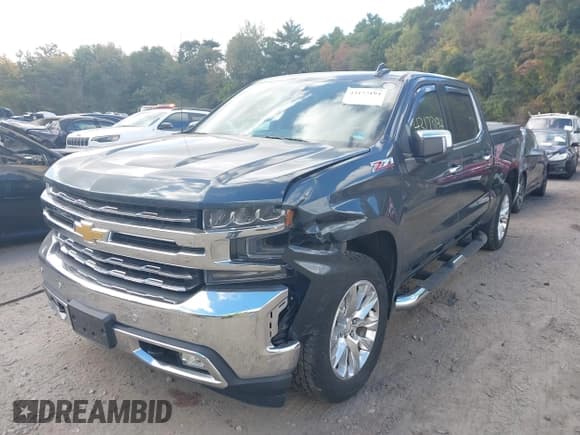 ✅ 2019 Chevrolet Silverado 1500 LTZ • VIN: 1GCUYGED2KZ165965 • Lot: 43173194. Wystawiony na IAAI z przebiegiem 141 444 mil. Bezpłatny archiwum sprzedaży aukcyjnych z USA i szczegółowy raport historii pojazdu na DreamBid. Zdjęcie 17.
