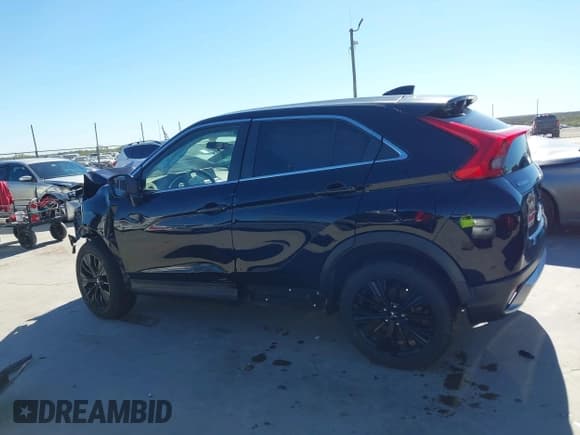 ✅ 2018 Mitsubishi Eclipse Cross LE • VIN: JA4AT4AA5JZ066545 • Lot: 43587324. Wystawiony na IAAI z przebiegiem 75 311 mil. Bezpłatny archiwum sprzedaży aukcyjnych z USA i szczegółowy raport historii pojazdu na DreamBid. Zdjęcie 15.