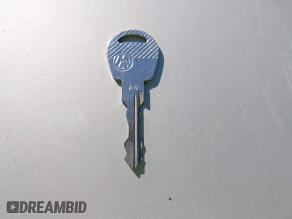 ✅ 1995 Volkswagen Jetta • VIN: 3VWWC81H3SM109716 • Lot: 41668898. Wystawiony na IAAI z przebiegiem 191 999 mil. Bezpłatny archiwum sprzedaży aukcyjnych z USA i szczegółowy raport historii pojazdu na DreamBid. Zdjęcie 11.