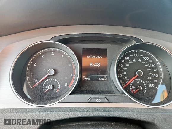 ✅ 2016 Volkswagen Golf TSI S • VIN: 3VWC17AU6GM516145 • Лот: 72015385. Опубликован ранее на Copart с пробегом 77 669 миль. Бесплатный доступ к архиву аукционных продаж из США и подробный отчёт об истории автомобиля на DreamBid. Изображение 9.