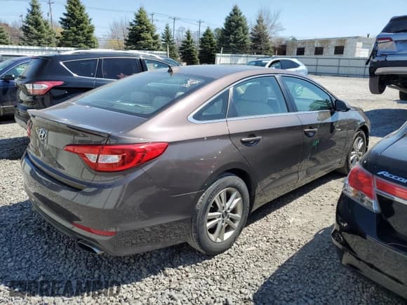 ✅ 2017 Hyundai Sonata SE • VIN: 5NPE24AF7HH535173 • Lot: 48020163. Listed on Copart with 78,059 mi. Free auction sales archive from the USA and detailed vehicle history report at DreamBid. Image 3.