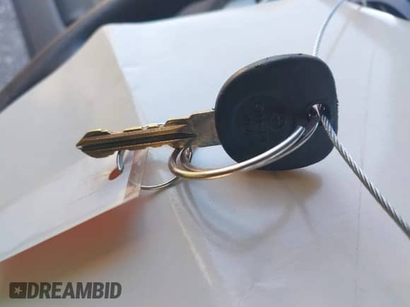 2008 Chevrolet Silverado 1500 Work Truck z VIN 1GCEC19X28Z147009, wystawiony jako IAAI lot #41497427 z przebiegiem 181 415 mil mil oraz . Historia ofert i sprzedaży dostępna na DreamBid. Obrazek 11.