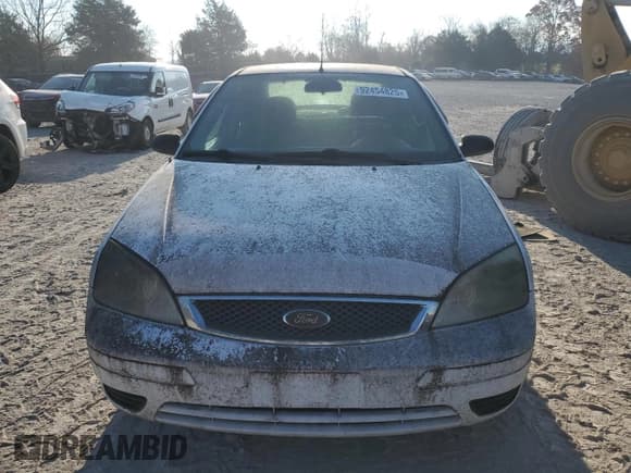 ✅ 2005 Ford Focus S • VIN: 1FAFP34N05W169006 • Lot: 92454825. Listed on Copart with Not provided. Free auction sales archive from the USA and detailed vehicle history report at DreamBid. Image 5.