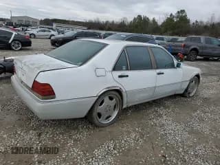 ✅ 1992 Mercedes-Benz 560 • VIN: WDBGA57E7NA068936 • Lot: 85746754. Wystawiony na Copart z przebiegiem 132 264 mil. Bezpłatny archiwum sprzedaży aukcyjnych z USA i szczegółowy raport historii pojazdu na DreamBid. Zdjęcie 3.