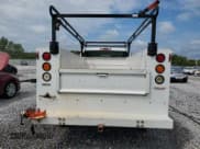 ✅ 2005 Chevrolet Silverado 2500HD Work Truck • VIN: 1GBHC24U55E237598 • Lot: 69020385. Wystawiony na Copart z przebiegiem 120 149 mil. Bezpłatny archiwum sprzedaży aukcyjnych z USA i szczegółowy raport historii pojazdu na DreamBid. Zdjęcie 6.