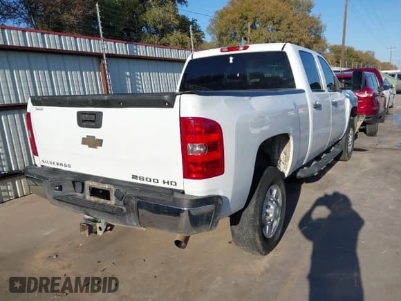 ✅ 2014 Chevrolet Silverado 2500HD Work Truck • VIN: 1GC1CVCG8EF161704 • Лот: 43678631. Опубликован ранее на IAAI с пробегом 264 452 миль. Бесплатный доступ к архиву аукционных продаж из США и подробный отчёт об истории автомобиля на DreamBid. Изображение 4.