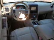 ✅ 2006 Ford Explorer Eddie Bauer • VIN: 1FMEU748X6ZA02633 • Lot: 71262905. Listed on Copart with 404,342 mi. Free auction sales archive from the USA and detailed vehicle history report at DreamBid. Image 8.