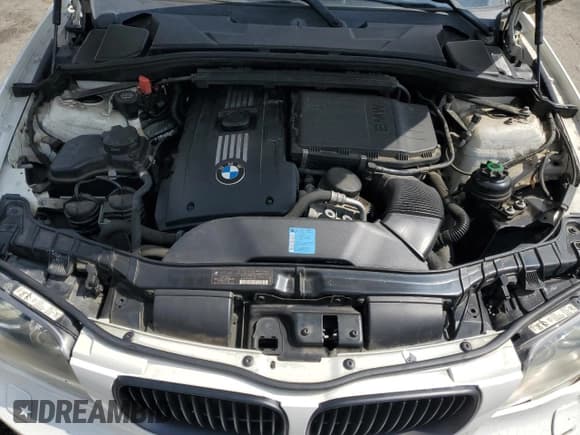 ✅ 2009 BMW 1 Series 135i • VIN: WBAUN93549VK40406 • Lot: 80407125. Wystawiony na Copart z przebiegiem 78 342 mil. Bezpłatny archiwum sprzedaży aukcyjnych z USA i szczegółowy raport historii pojazdu na DreamBid. Zdjęcie 11.