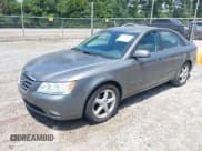 ✅ 2009 Hyundai Sonata SE • VIN: 5NPEU46F69H449826 • Лот: 42710011. Опубликован ранее на IAAI с пробегом 42 981 миль. Бесплатный доступ к архиву аукционных продаж из США и подробный отчёт об истории автомобиля на DreamBid. Изображение 2.