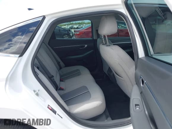 ✅ 2021 Hyundai Sonata SEL • VIN: 5NPEL4JA7MH064279 • Лот: 42996728. Опубликован ранее на IAAI с пробегом 103 517 миль. Бесплатный доступ к архиву аукционных продаж из США и подробный отчёт об истории автомобиля на DreamBid. Изображение 8.