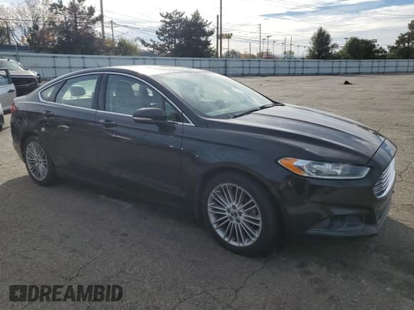 ✅ 2013 Ford Fusion SE • VIN: 3FA6P0HR8DR377034 • Lot: 91304565. Wystawiony na Copart z przebiegiem 181 449 mil. Bezpłatny archiwum sprzedaży aukcyjnych z USA i szczegółowy raport historii pojazdu na DreamBid. Zdjęcie 4.