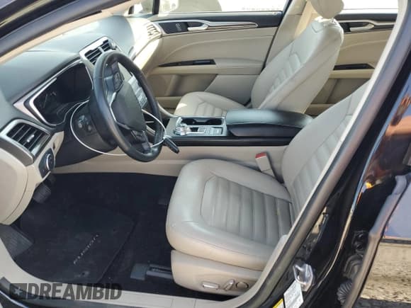 ✅ 2019 Ford Fusion SEL • VIN: 3FA6P0CD5KR101824 • Лот: 93405565. Опубликован ранее на Copart с пробегом 64 708 миль. Бесплатный доступ к архиву аукционных продаж из США и подробный отчёт об истории автомобиля на DreamBid. Изображение 7.