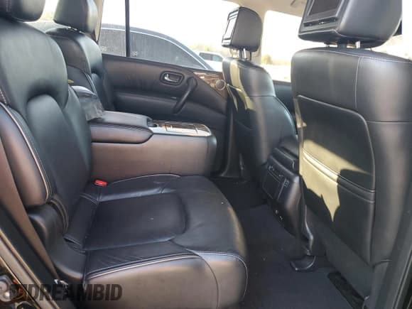 ✅ 2016 Infiniti QX80 • VIN: JN8AZ2NE0G9121115 • Lot: 85838985. Wystawiony na Copart z przebiegiem 139 881 mil. Bezpłatny archiwum sprzedaży aukcyjnych z USA i szczegółowy raport historii pojazdu na DreamBid. Zdjęcie 11.