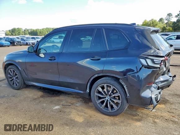 ✅ 2022 BMW X5 xDrive40i • VIN: 5UXCR6C03N9J21530 • Lot: 89696575. Listed on Copart with 87,822 mi. Free auction sales archive from the USA and detailed vehicle history report at DreamBid. Image 2.