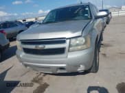 ✅ 2008 Chevrolet Suburban 2LT • VIN: 3GNFC16038G299755 • Lot: 42088092. Listed on IAAI with 141,876 mi. Free auction sales archive from the USA and detailed vehicle history report at DreamBid. Image 6.