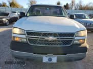 ✅ 2005 Chevrolet Silverado 2500HD • VIN: 1GCHC24285E150966 • Lot: 84203594. Wystawiony na Copart z przebiegiem 205 701 mil. Bezpłatny archiwum sprzedaży aukcyjnych z USA i szczegółowy raport historii pojazdu na DreamBid. Zdjęcie 5.