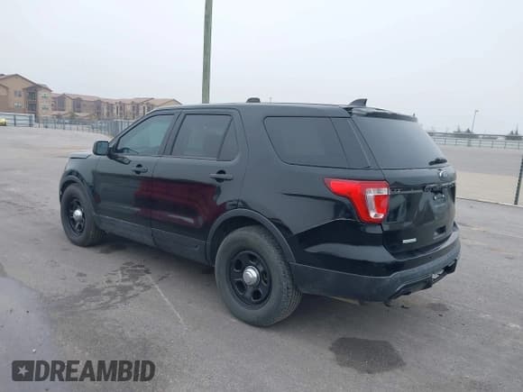 ✅ 2017 Ford Police Interceptor Utility • VIN: 1FM5K8AT7HGA71380 • Лот: 43881507. Опубликован ранее на IAAI с пробегом 149 501 миль. Бесплатный доступ к архиву аукционных продаж из США и подробный отчёт об истории автомобиля на DreamBid. Изображение 3.