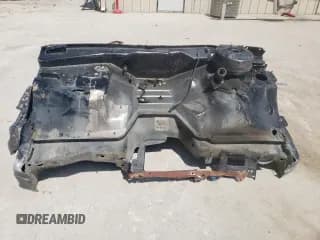 ✅ 2004 Chevrolet Silverado 1500 Z71 • VIN: 2GCEK13T741419825 • Лот: 69892544. Опубликован ранее на Copart с пробегом Не указан. Бесплатный доступ к архиву аукционных продаж из США и подробный отчёт об истории автомобиля на DreamBid. Изображение 5.