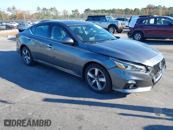 ✅ 2019 Nissan Altima SV • VIN: 1N4BL4DV8KC119547 • Lot: 43621027. Wystawiony na IAAI z przebiegiem 53 360 mil. Bezpłatny archiwum sprzedaży aukcyjnych z USA i szczegółowy raport historii pojazdu na DreamBid. Zdjęcie 1.