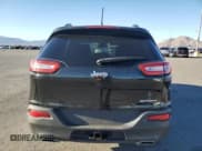 ✅ 2017 Jeep Cherokee Sport • VIN: 1C4PJLAS4HW541557 • Lot: 81975435. Wystawiony na Copart z przebiegiem 217 360 mil. Bezpłatny archiwum sprzedaży aukcyjnych z USA i szczegółowy raport historii pojazdu na DreamBid. Zdjęcie 6.