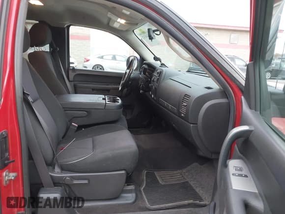 ✅ 2012 GMC Sierra 1500 SLE • VIN: 1GTR2VE75CZ295133 • Lot: 43544832. Wystawiony na IAAI z przebiegiem 138 746 mil. Bezpłatny archiwum sprzedaży aukcyjnych z USA i szczegółowy raport historii pojazdu na DreamBid. Zdjęcie 5.