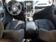 ✅ 2016 Jeep Wrangler Unlimited Sport • VIN: 1C4BJWDG9GL191006 • Lot: 92688715. Listed on Copart with 213,480 mi. Free auction sales archive from the USA and detailed vehicle history report at DreamBid. Image 8.