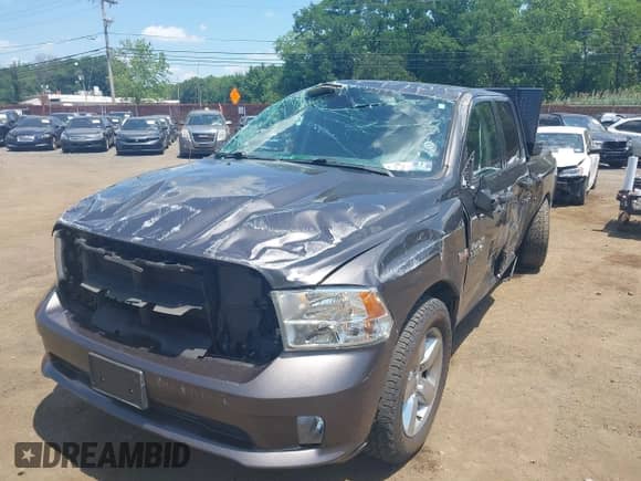 2019 Ram 1500 Tradesman with VIN 1C6RR7FT7KS541259, listed as a IAAI auction lot 42593901 with 90,476 mi miles and . Bid and sale history available at DreamBid. Image 6.