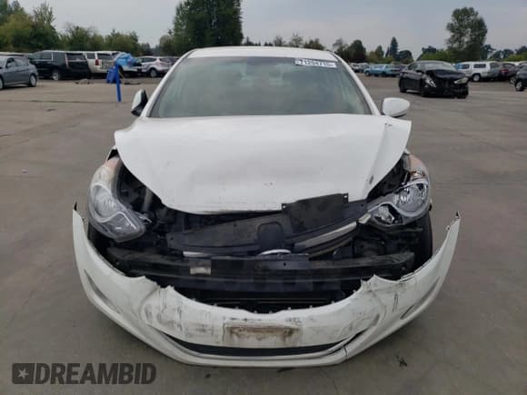 ✅ 2013 Hyundai Elantra GLS • VIN: 5NPDH4AE1DH306581 • Лот: 71294715. Опубликован ранее на Copart с пробегом 142 184 миль. Бесплатный доступ к архиву аукционных продаж из США и подробный отчёт об истории автомобиля на DreamBid. Изображение 5.