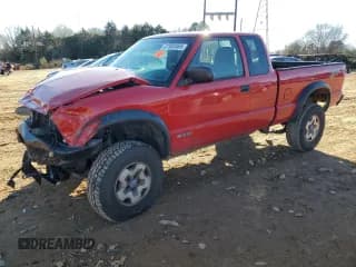 ✅ 2002 Chevrolet S-10 LS • VIN: 1GCCT19W528194787 • Лот: 87580465. Опубликован ранее на Copart с пробегом 152 324 миль. Бесплатный доступ к архиву аукционных продаж из США и подробный отчёт об истории автомобиля на DreamBid. Изображение 1.