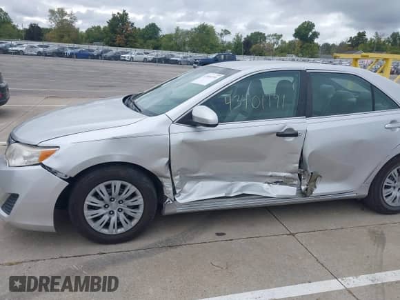 2012 Toyota Camry LE с VIN 4T1BF1FK0CU012051, выставлен на аукционе IAAI как лот 43401191 с пробегом 200 698 миль миль и . История ставок и продаж доступна на DreamBid. Изображение 6.