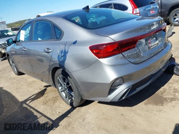 ✅ 2023 Kia Forte LXS • VIN: 3KPF24AD1PE654066 • Lot: 43507858. Listed on IAAI with 39,765 mi. Free auction sales archive from the USA and detailed vehicle history report at DreamBid. Image 3.