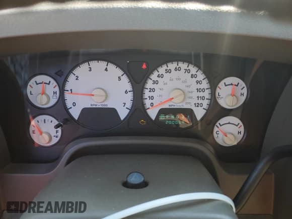 ✅ 2007 Dodge 1500 Laramie • VIN: 3D7KS19DX7G726541 • Lot: 71788575. Wystawiony na Copart z przebiegiem 200 069 mil. Bezpłatny archiwum sprzedaży aukcyjnych z USA i szczegółowy raport historii pojazdu na DreamBid. Zdjęcie 9.