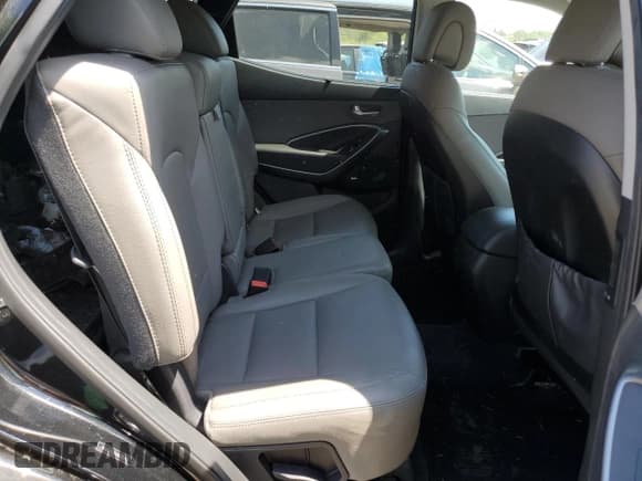 ✅ 2018 Hyundai Santa Fe 2.4L • VIN: 5NMZUDLB4JH088410 • Лот: 60093374. Опубликован ранее на Copart с пробегом 45 483 миль. Бесплатный доступ к архиву аукционных продаж из США и подробный отчёт об истории автомобиля на DreamBid. Изображение 11.