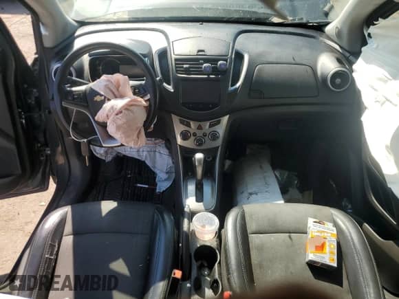 2016 Chevrolet Trax LT z VIN 3GNCJLSB6GL243665, wystawiony jako Copart lot #80991655 z przebiegiem 155 648 mil mil oraz Szkoda całkowita • Salvage title. Historia ofert i sprzedaży dostępna na DreamBid. Obrazek 8.