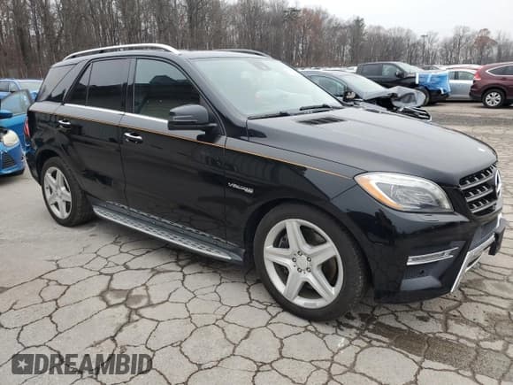 ✅ 2013 Mercedes-Benz M 550 • VIN: 4JGDA7DBXDA217909 • Lot: 93562075. Listed on Copart with 88,853 mi. Free auction sales archive from the USA and detailed vehicle history report at DreamBid. Image 4.