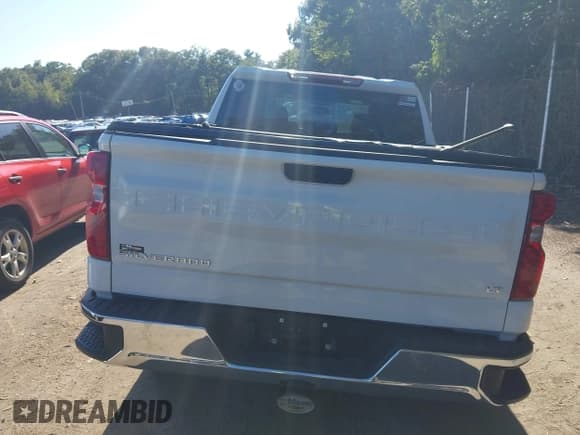 ✅ 2025 Chevrolet Silverado 1500 LT • VIN: 1GCPKKEK4SZ239497 • Lot: 43151825. Wystawiony na IAAI z przebiegiem Nie podano. Bezpłatny archiwum sprzedaży aukcyjnych z USA i szczegółowy raport historii pojazdu na DreamBid. Zdjęcie 16.