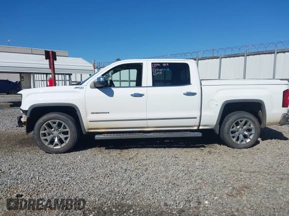 ✅ 2014 GMC Sierra 1500 SLT • VIN: 3GTU2VEC2EG215913 • Lot: 43494045. Wystawiony na IAAI z przebiegiem 141 069 mil. Bezpłatny archiwum sprzedaży aukcyjnych z USA i szczegółowy raport historii pojazdu na DreamBid. Zdjęcie 14.