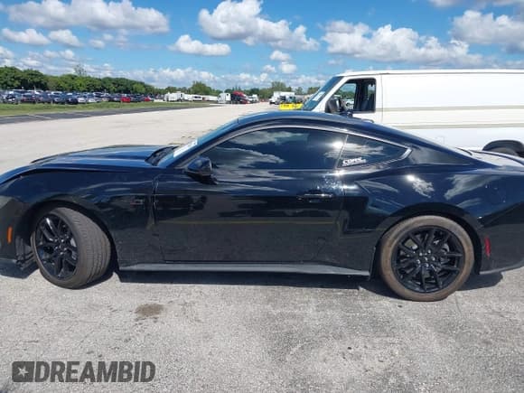 ✅ 2025 Ford Mustang GT • VIN: 1FA6P8CF2S5408158 • Лот: 43522049. Опубликован ранее на IAAI с пробегом 6 292 миль. Бесплатный доступ к архиву аукционных продаж из США и подробный отчёт об истории автомобиля на DreamBid. Изображение 15.