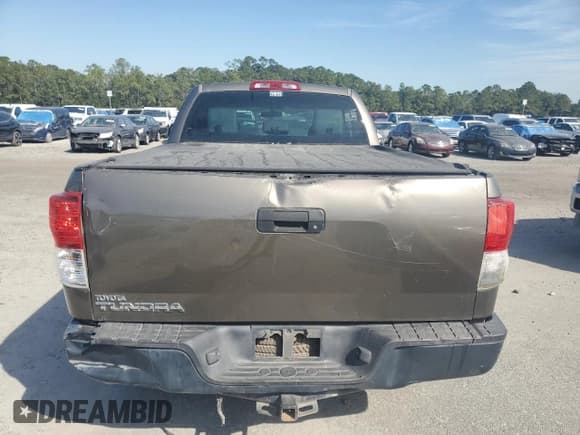 ✅ 2013 Toyota Tundra • VIN: 5TFRU5F14DX030463 • Lot: 91009735. Wystawiony na Copart z przebiegiem 321 985 mil. Bezpłatny archiwum sprzedaży aukcyjnych z USA i szczegółowy raport historii pojazdu na DreamBid. Zdjęcie 6.