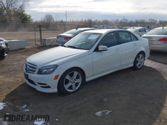 ✅ 2011 Mercedes-Benz C 300 Sport • VIN: WDDGF8BB4BR180565 • Lot: 43845789. Listed on IAAI with 144,831 mi. Free auction sales archive from the USA and detailed vehicle history report at DreamBid. Image 17.