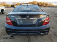 ✅ 2012 Mercedes-Benz C 250 • VIN: WDDGJ4HB8CF750553 • Lot: 92242875. Wystawiony na Copart z przebiegiem 131 546 mil. Bezpłatny archiwum sprzedaży aukcyjnych z USA i szczegółowy raport historii pojazdu na DreamBid. Zdjęcie 6.