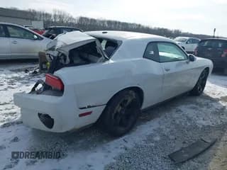 ✅ 2012 Dodge Challenger SXT • VIN: 2C3CDYAG9CH125191 • Lot: 41412556. Wystawiony na IAAI z przebiegiem 123 524 mil. Bezpłatny archiwum sprzedaży aukcyjnych z USA i szczegółowy raport historii pojazdu na DreamBid. Zdjęcie 4.