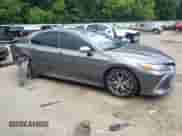 2022 Toyota Camry XLE z VIN 4T1F11AKXNU014979, wystawiony jako Copart lot #56187185 z przebiegiem 78 447 mil mil oraz Szkoda całkowita • Salvage title. Historia ofert i sprzedaży dostępna na DreamBid. Obrazek 4.